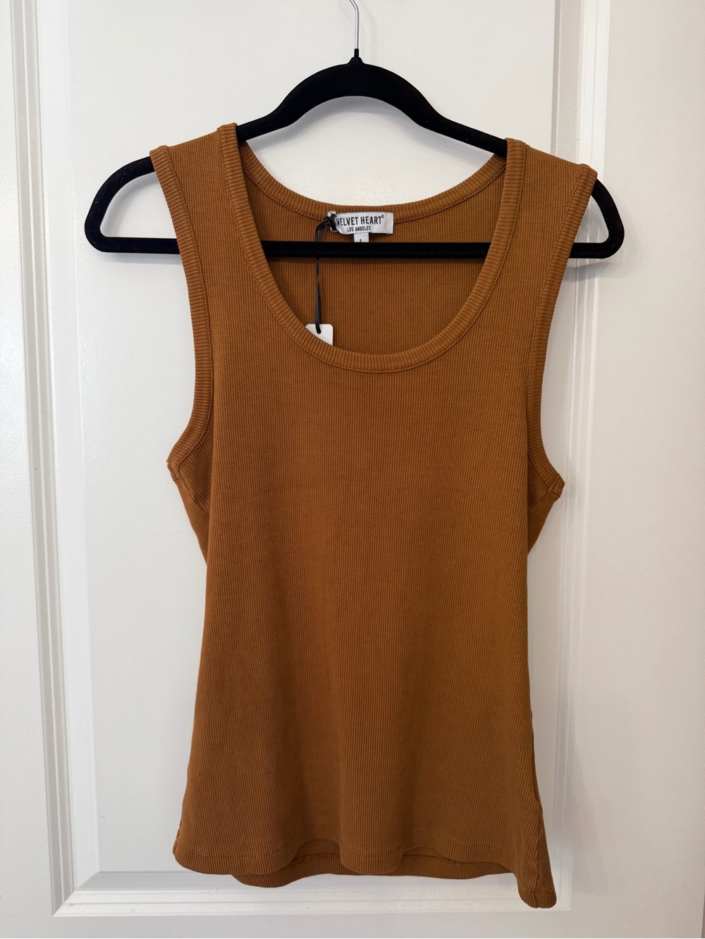 NWT Velvet Heart Ribbed Scoop Neck Tank Top - Caramel Brown